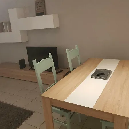 Encosta Da Marina Holidays Apartment *